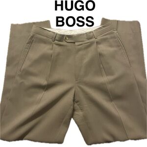 Hugo Boss Men's Tan Pants 34